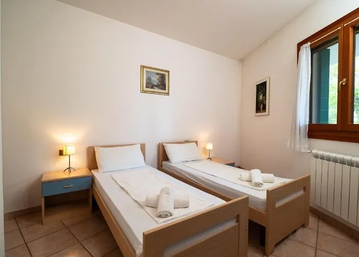 Cara * Albarella Island